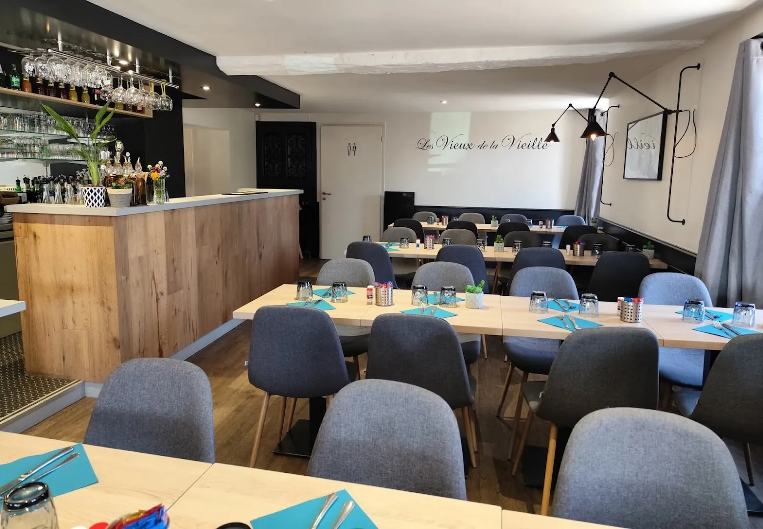 Les Vieux De La Vieille